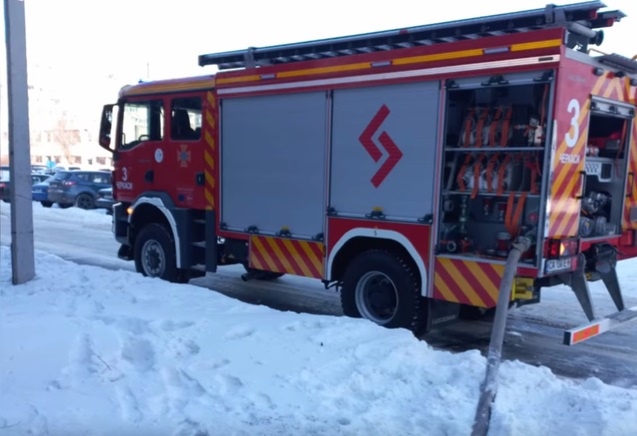 Завдяки данським партнерам рятувальники отримали сучасні пожежні автомобілі