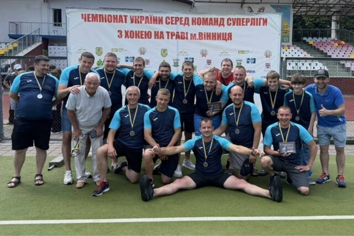 Збірна Черкаської області «ШВСМ-ЧОР» стала віце-чемпіоном України з хокею на траві
