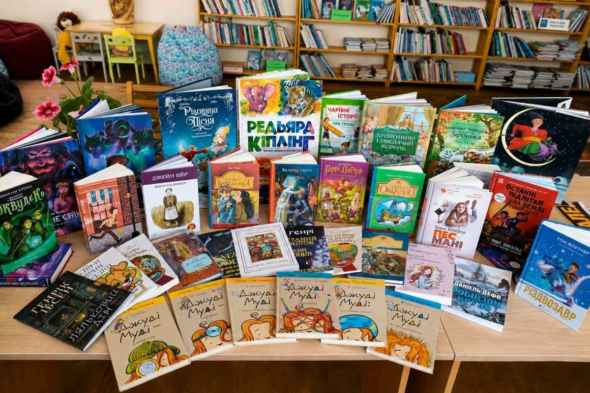 У Жашківській громаді бібліотека отримала 87 нових книг і ноутбук